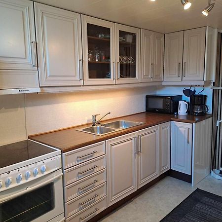 Apartment Tryms Vei 20A - Stor Leilighet คริสเตียนซานด์ ภายนอก รูปภาพ